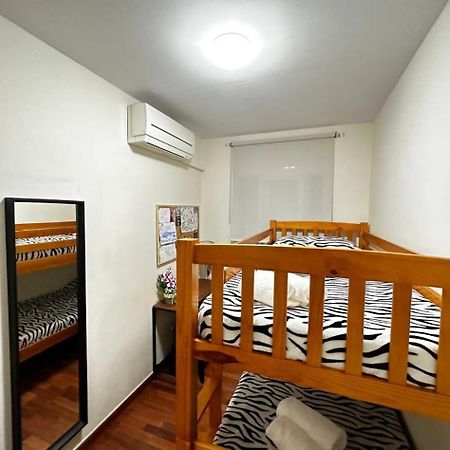 Rooms Arago Barcelona Bagian luar foto