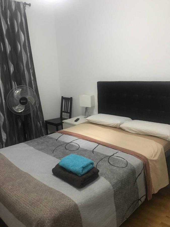 Rooms Arago Barcelona Bagian luar foto
