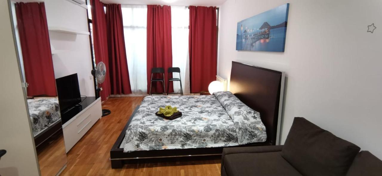 Rooms Arago Barcelona Bagian luar foto
