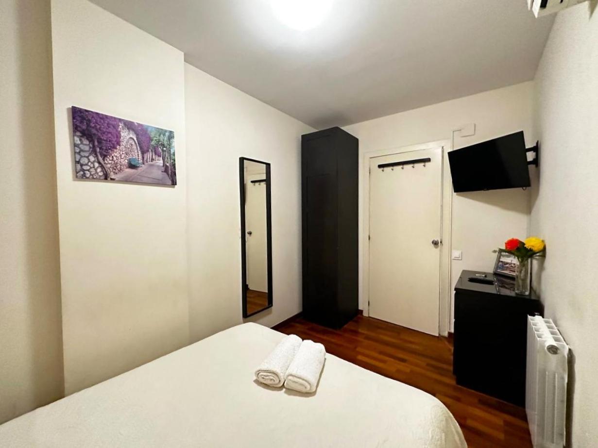 Rooms Arago Barcelona Bagian luar foto