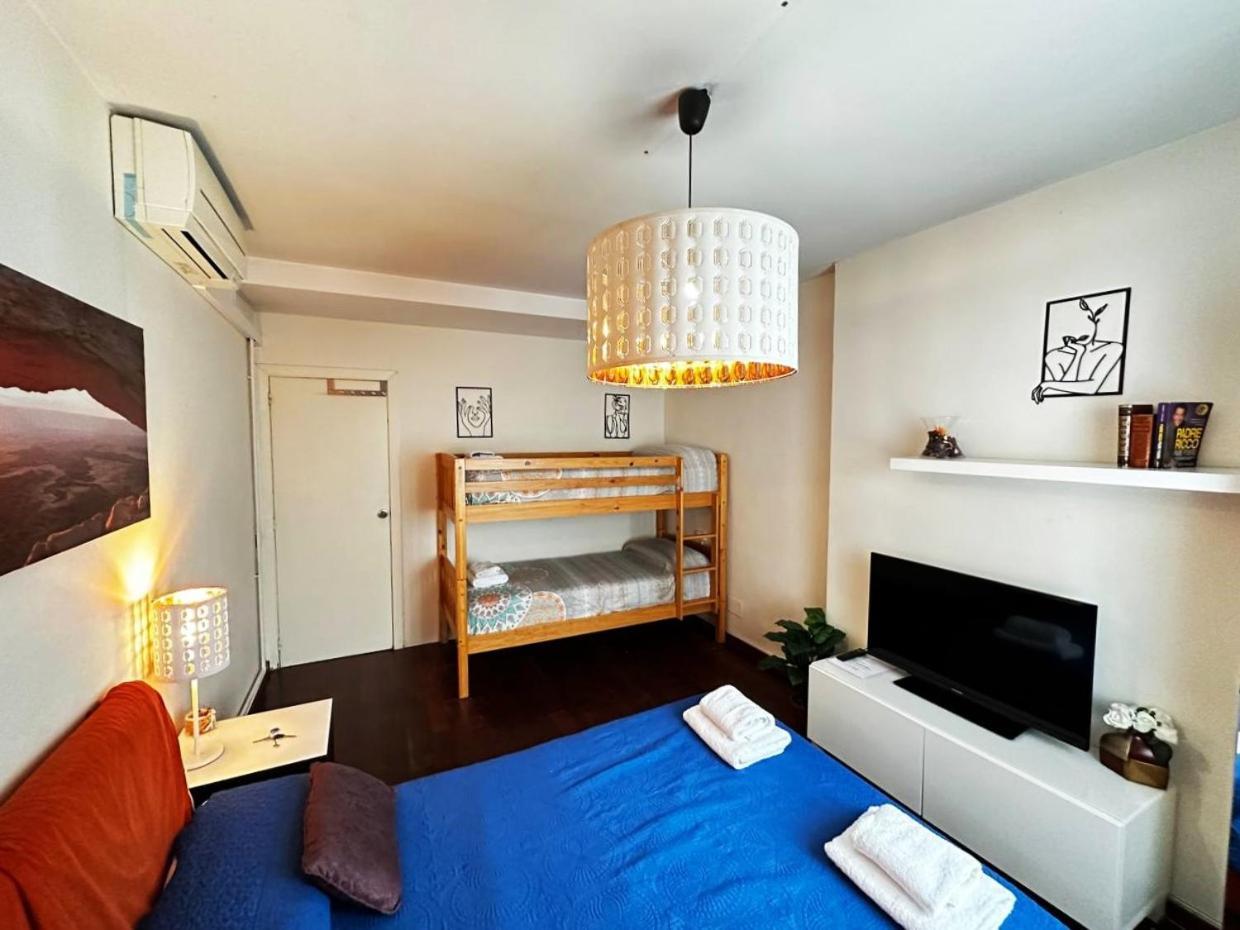 Rooms Arago Barcelona Bagian luar foto